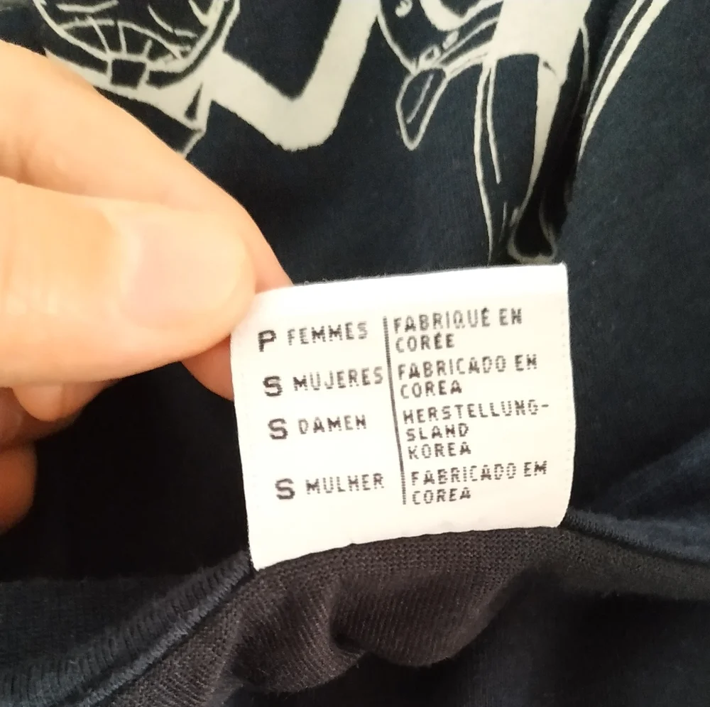 Colombia Women CSC basic logo Crew Neck graphic T-Shirt (S) - Picture 3 of 11